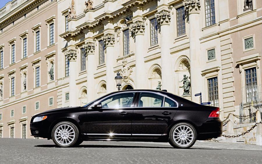  Volvo S80 2009 года  (фото 10 из 76)